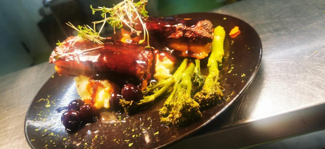 The Copper Still Bar Restaurant & Boutique Rooms Dromod Exteriör bild