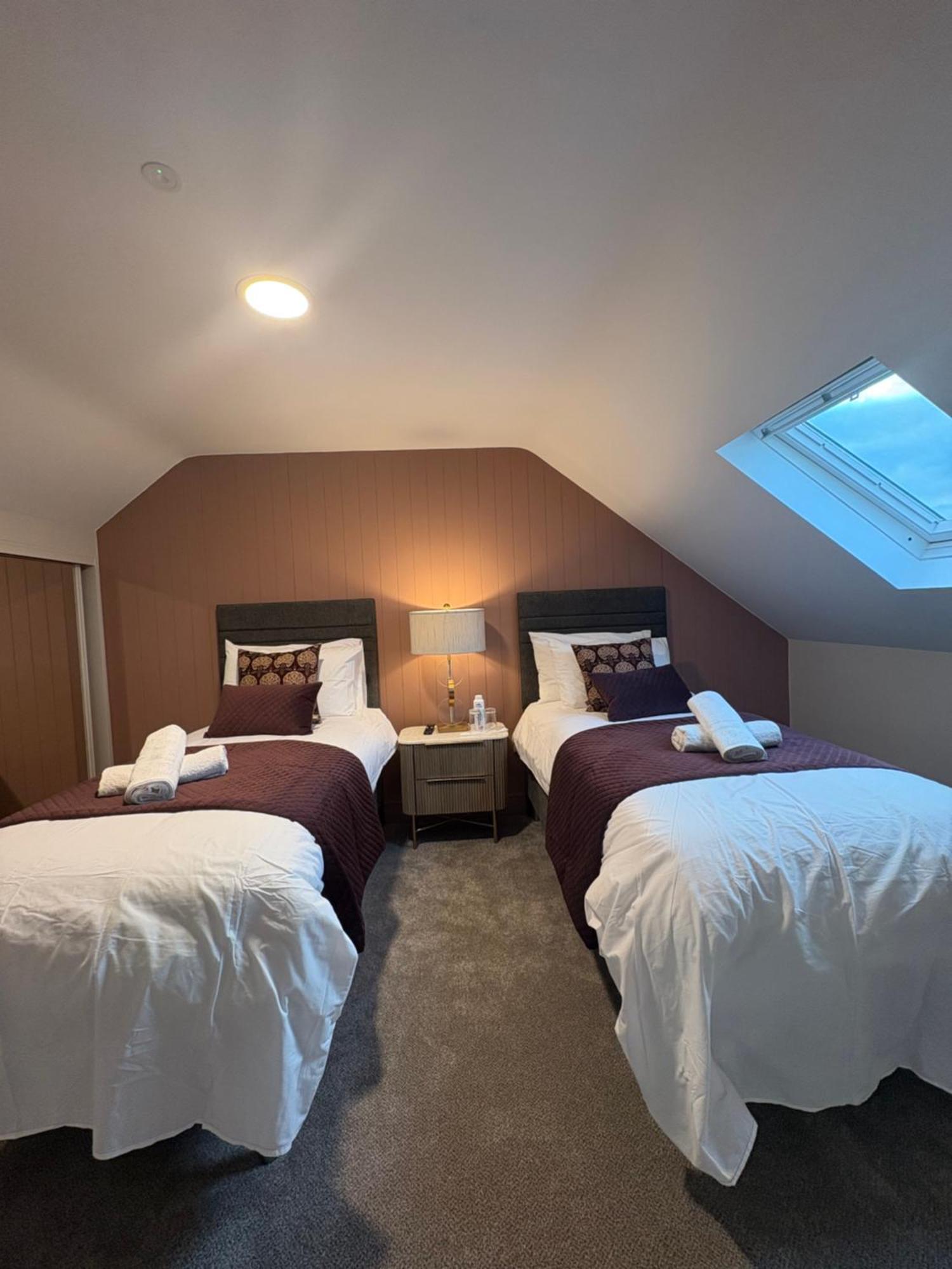 The Copper Still Bar Restaurant & Boutique Rooms Dromod Exteriör bild