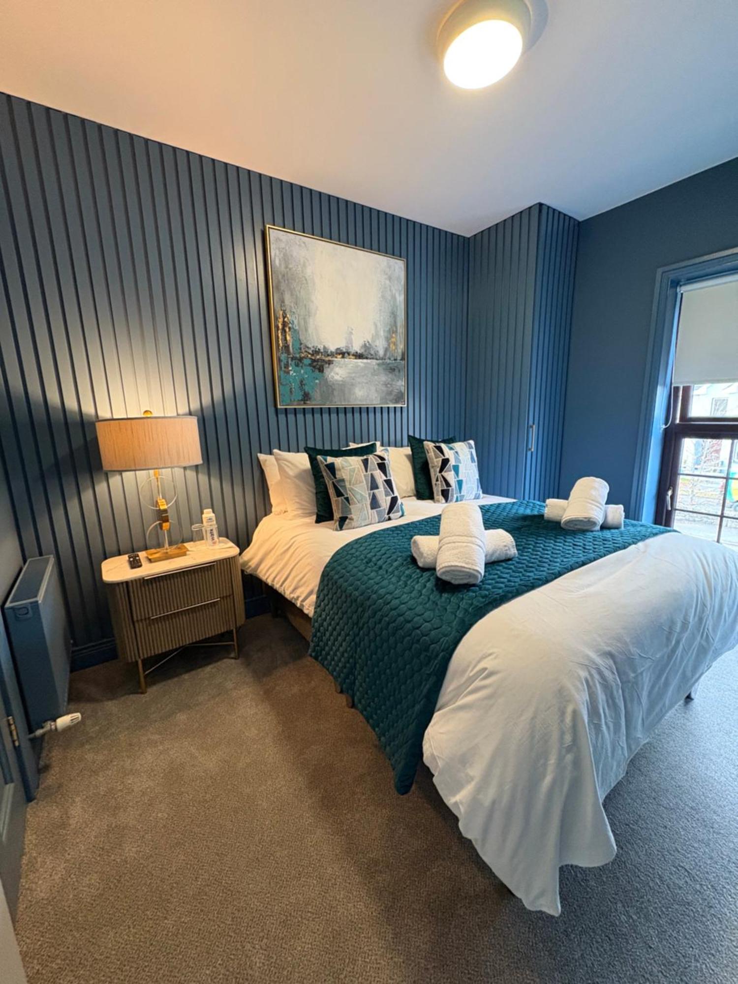 The Copper Still Bar Restaurant & Boutique Rooms Dromod Exteriör bild