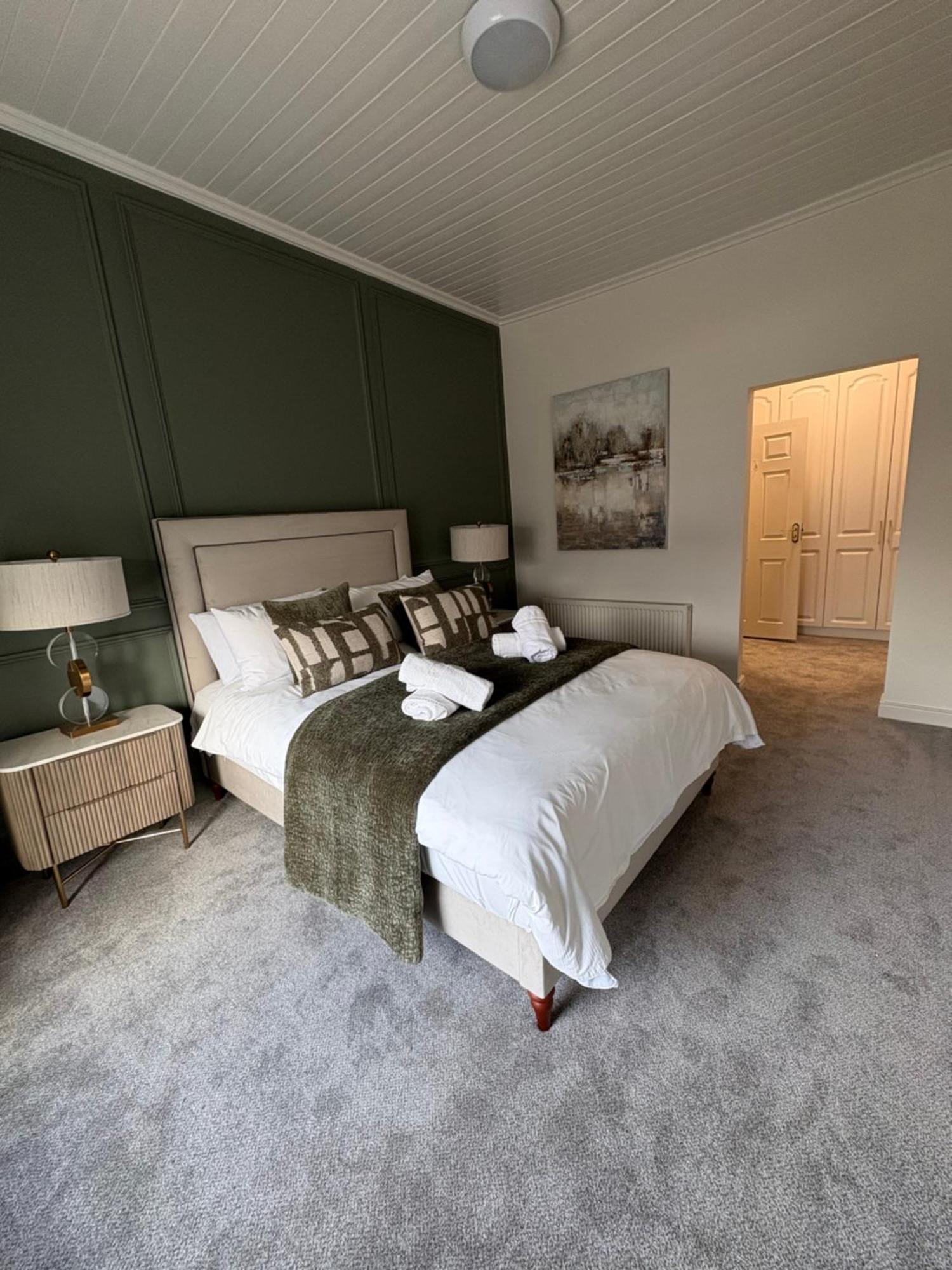 The Copper Still Bar Restaurant & Boutique Rooms Dromod Exteriör bild